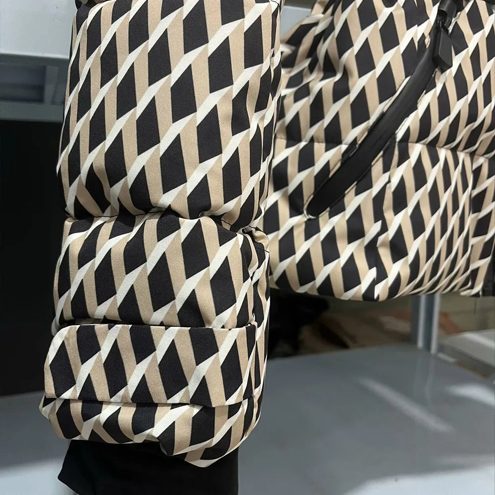 Aria Pattern Puffer – Damen Steppjacke mit Gürtel