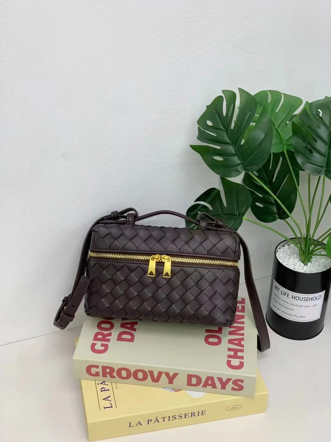 Elena Leather Crossbody – Echtleder Umhängetasche mit Flechtoptik