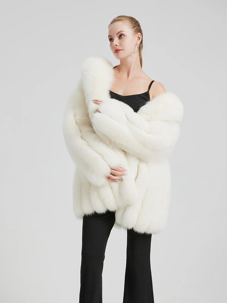 Clara Fox Fur Coat – Luxuriöser Echtpelzmantel aus Fuchsfell