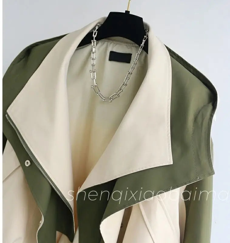 Zara Contrast Jacket – Zweifarbige Damen Übergangsjacke im modernen Design