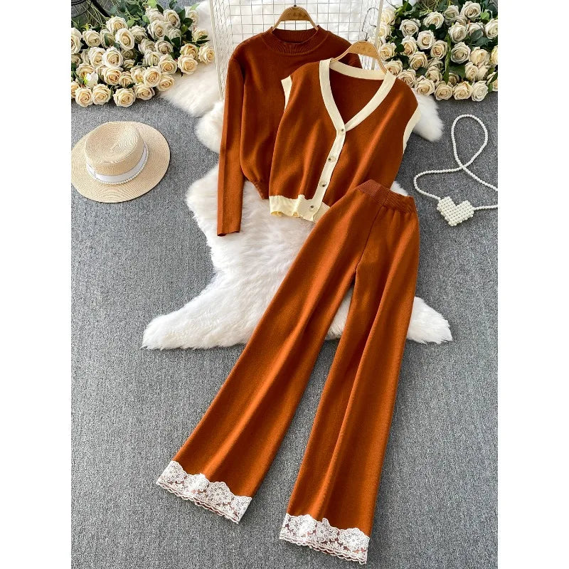 Mira Lace Knit Set – Elegantes 3-teiliges Strickset mit Spitzendetails