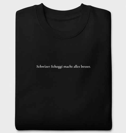 Schwizer Schoggi macht alles besser. T-Shirt (Herrenmodell)